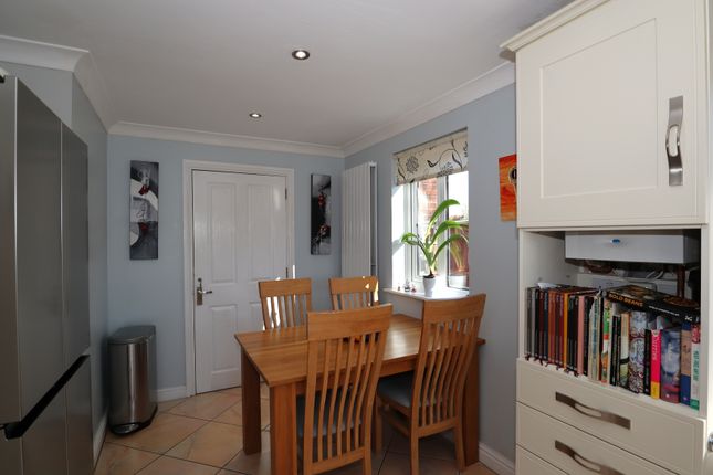 14, Aisne Close, Lincoln photo 4