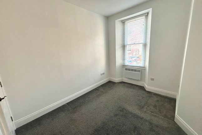 Apt B, Sunderland photo 5