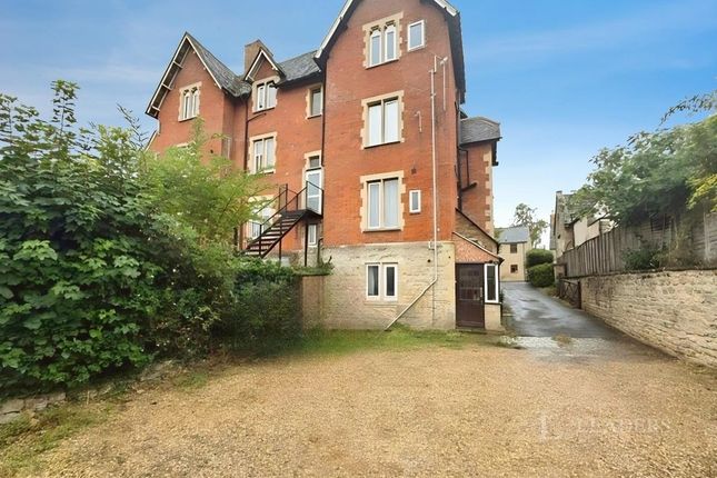 Flat A, 12, Gravel Walk, Oxfordshire photo 2