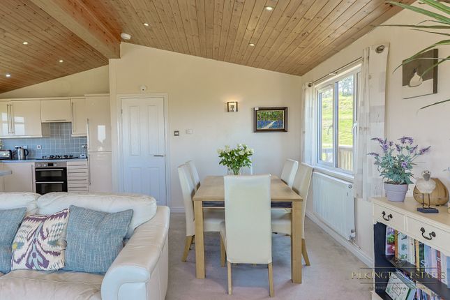 Lodge 28, Whitsand Bay, Cornwall photo 4