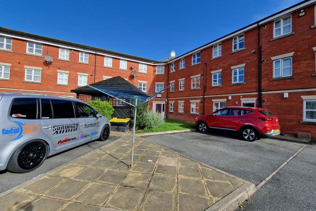 Thumbnail Flat to rent in Rossmore Road West, Ellesmere Port