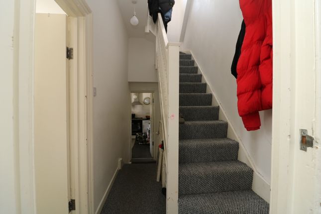 Top Flat, 1, Birkbeck Road, Beckenham photo 3