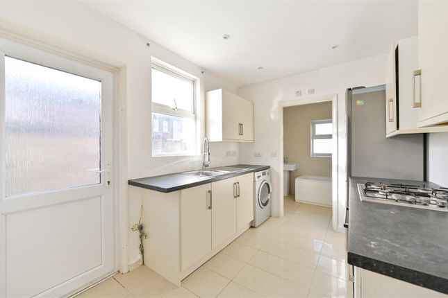 Briants Avenue, Reading photo 3