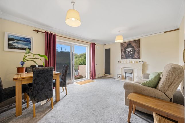 4 Tirafon Court, Pontyclun photo 4