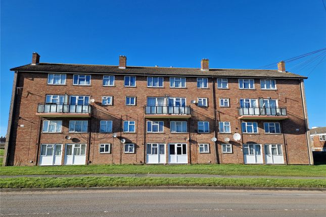 Thumbnail Flat for sale in Welcombe Avenue, Park North, Swindon