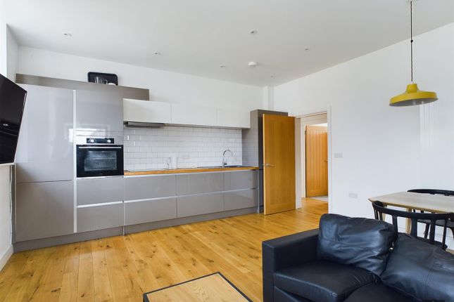 Thumbnail Flat to rent in Flat 6 Moose Hall Apartments, Toronto Road, Exeter