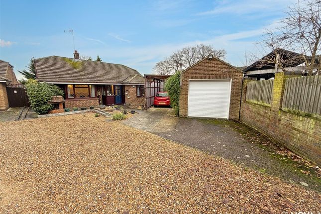 3-bed house on 2, Dahlia Close, Luton, £425,000