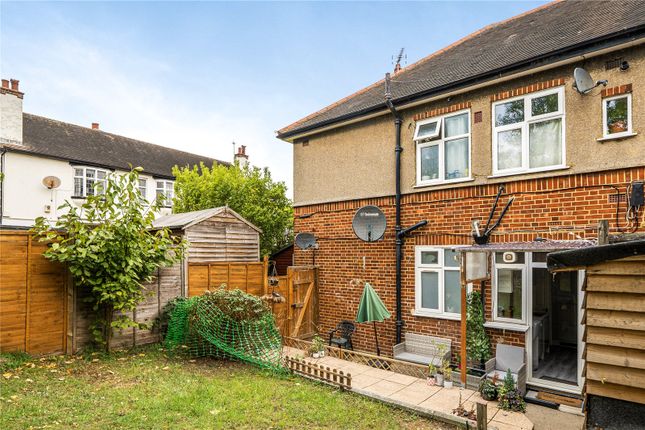 312, Oakleigh Road North, London photo 3