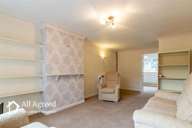 45, Highfield Road, Kilburn photo 4