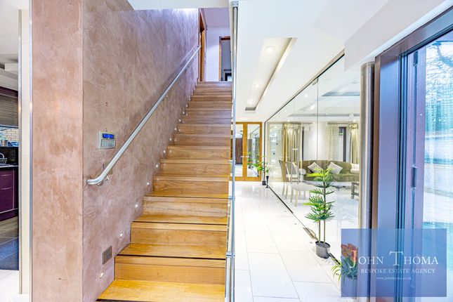 57, Retreat Way, Chigwell photo 4
