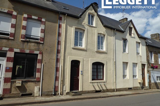 Thumbnail Villa for sale in Saint-Fraimbault, Orne, Normandie