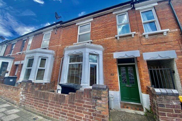 Room to rent in 89 Gladstone Street, Bedford