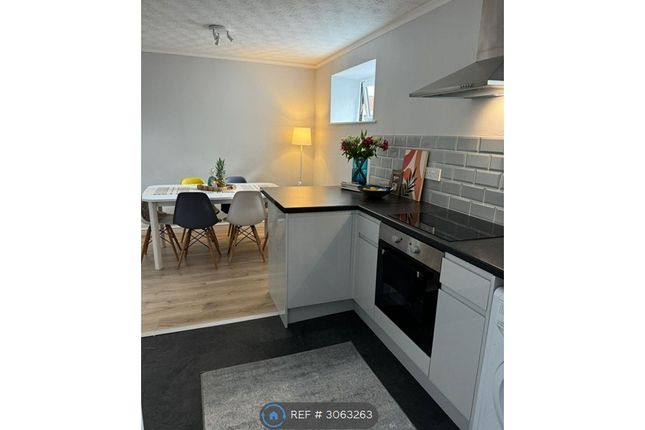 Pryors Court, Whitehorse Street, Baldock photo 5