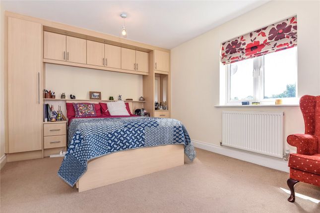 End terrace house to rent in Kingsquarter, Maidenhead, Berkshire