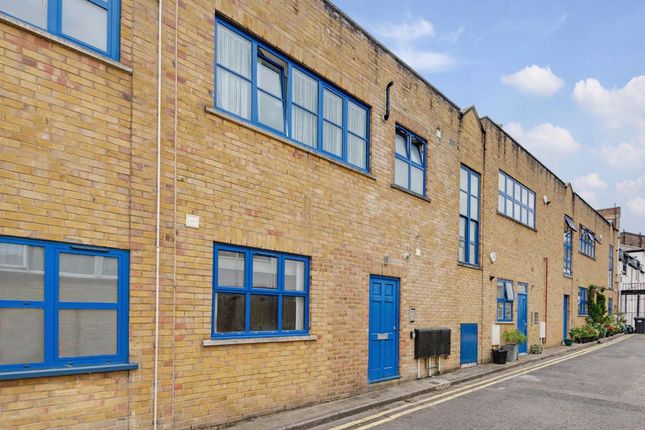 Thumbnail Flat for sale in Plympton Place, London