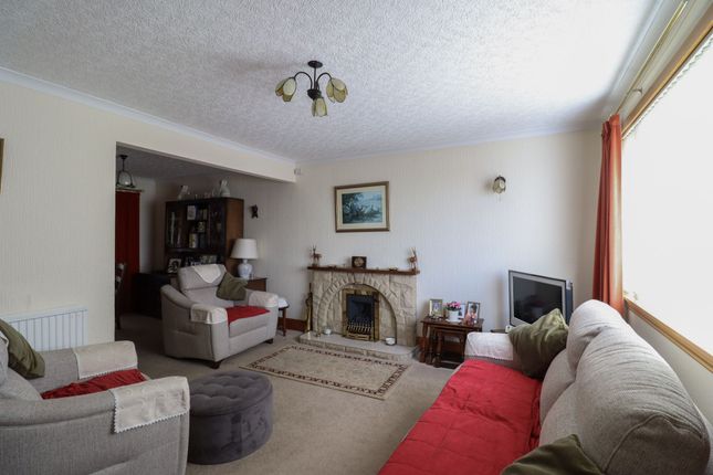11, Queen Elizabeth Drive, Castle Douglas photo 3
