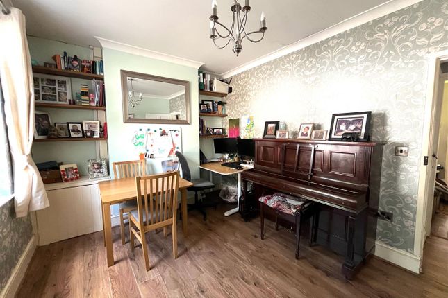 6, Wharf Road, Rugeley photo 5
