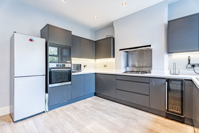 19, Charnwood Grove, Nottingham photo 3