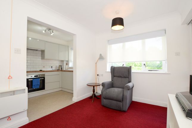 1 Gadeview, Cotterells, Hemel Hempstead photo 3