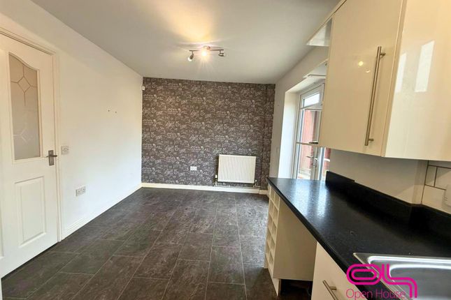 84, Brierwood, Bolton photo 5
