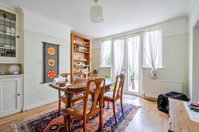 17, Cranmer Avenue, East Sussex photo 3