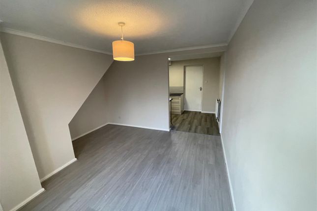 3, Bestwood Lodge Drive, Nottingham photo 2