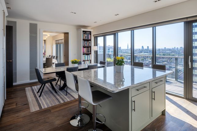 Kitchen/ Informal Dining