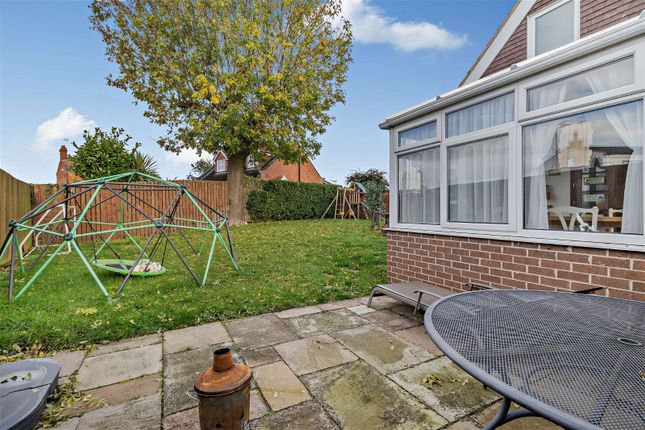Bungalow for sale in Commonside, Westwoodside, Doncaster