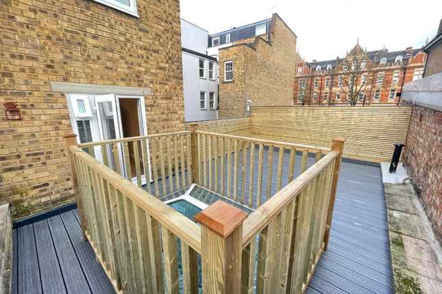 Flat B, 1 Fairmead Road, London photo 2
