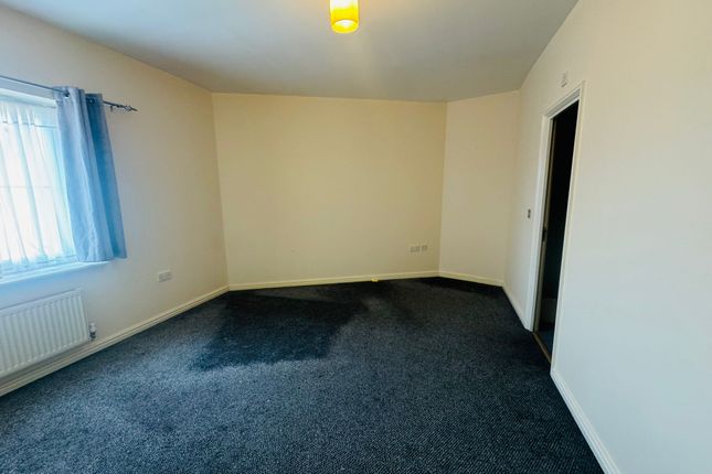 68, Blackthorn Road, Ilford photo 4