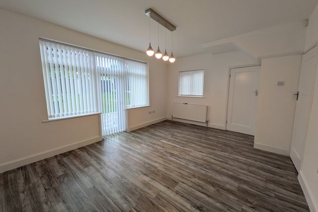 112, Bentham Drive, Liverpool photo 5