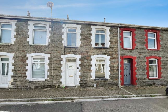 2-bed house on 44, PONTYPRIDD, £825/mo