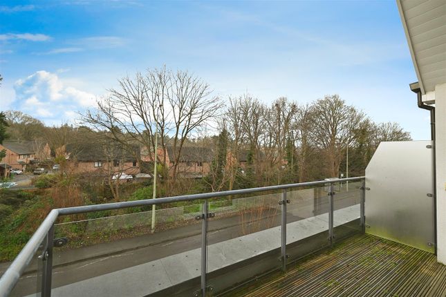 44 Albert Court, 345 Reading Road, Henley-On-Thames photo 4
