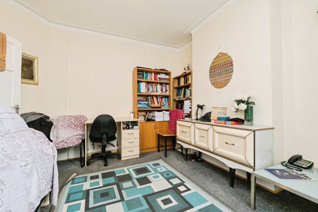 6, Ashford Road, London photo 2