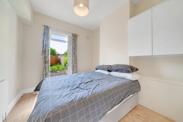 Maisonette for sale in Gellatly Road, Nunhead, London