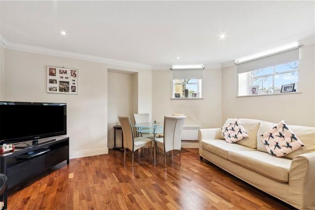 4, Gilmore House, London photo 2