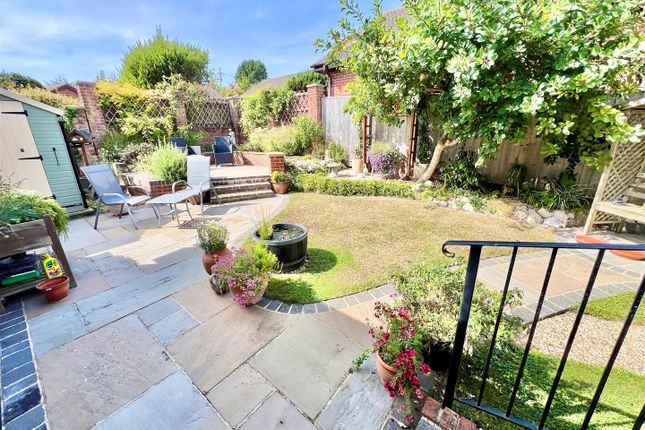 4, Marsh Close, Freshwater photo 2