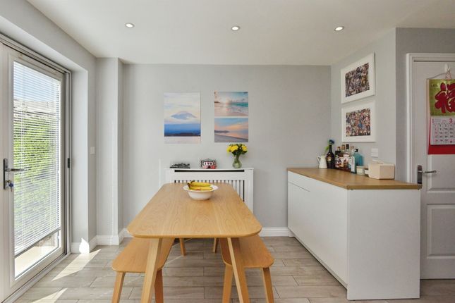 8, Banteng Terrace, Milton Keynes photo 3