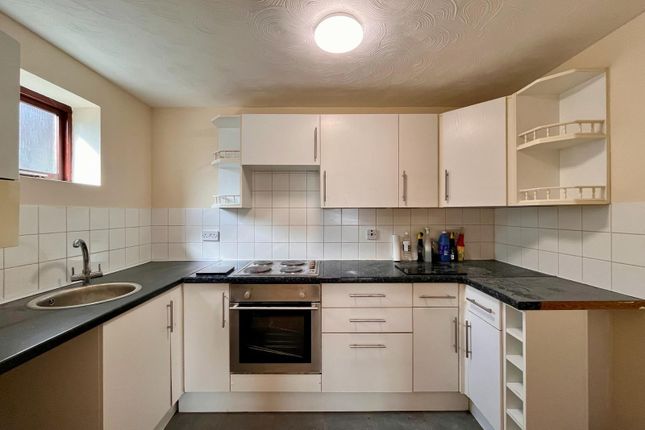 1 Golden Miller Court, High Street, LEIGHTON BUZZARD photo 3