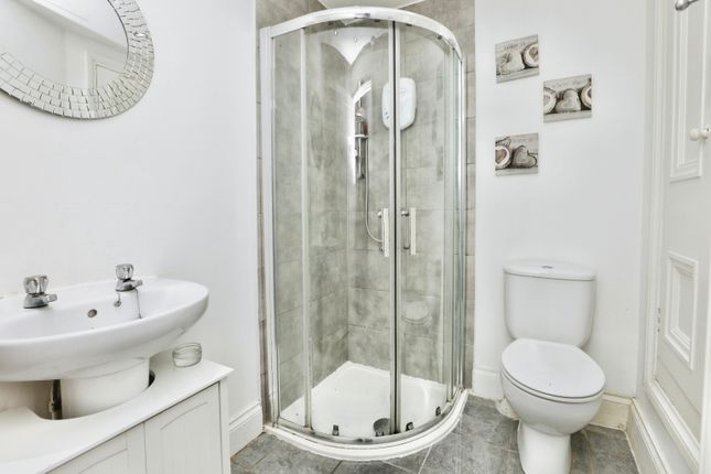 Flat for sale in North Drive, Liverpool