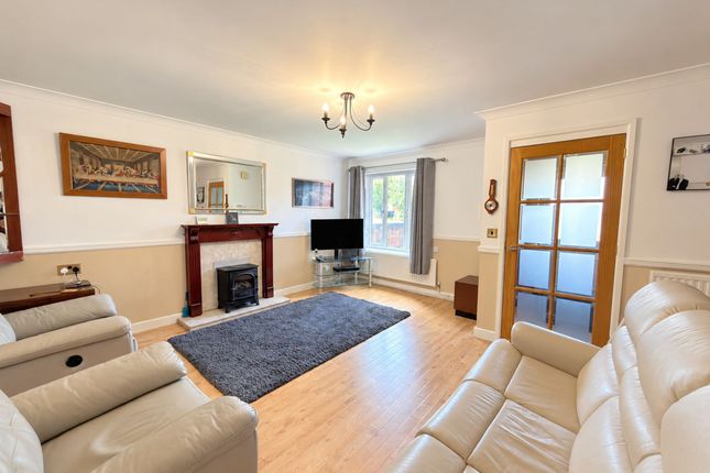 35 Rees Park, Ormskirk photo 2