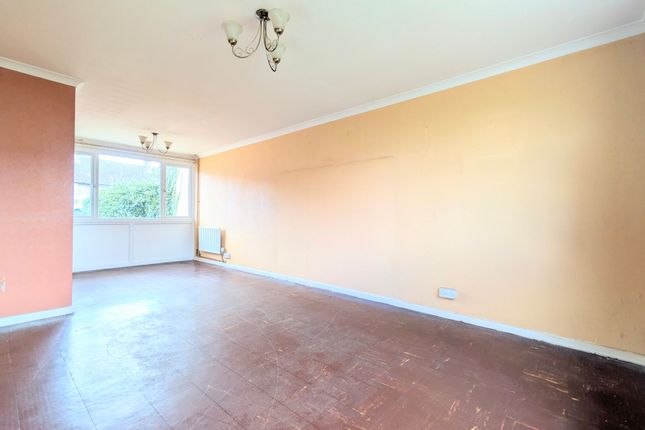 3 School Close, Abingdon photo 3