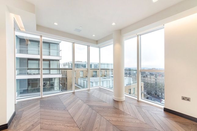 Flat for sale in Balmoral House, One Tower Bridge
