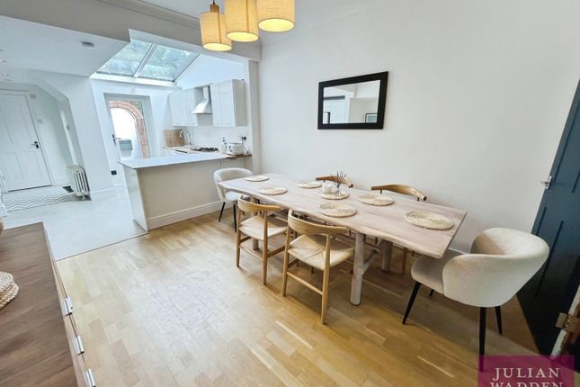 2, Lidgate Grove, Manchester photo 3