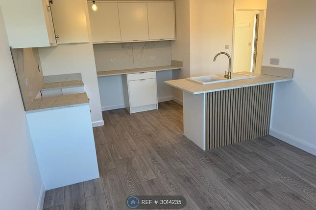Hurrell Court, Hurrell Road, Kingsbridge photo 5