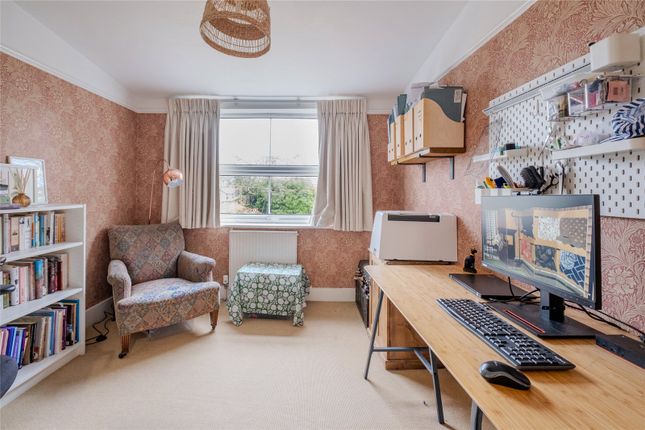 Flat for sale in Sunnyhill Road, Streatham, London