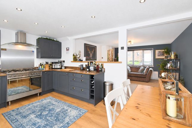 14, Moorside Dale, Ripon photo 2