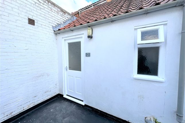 Thumbnail Flat to rent in Westgate, Sleaford