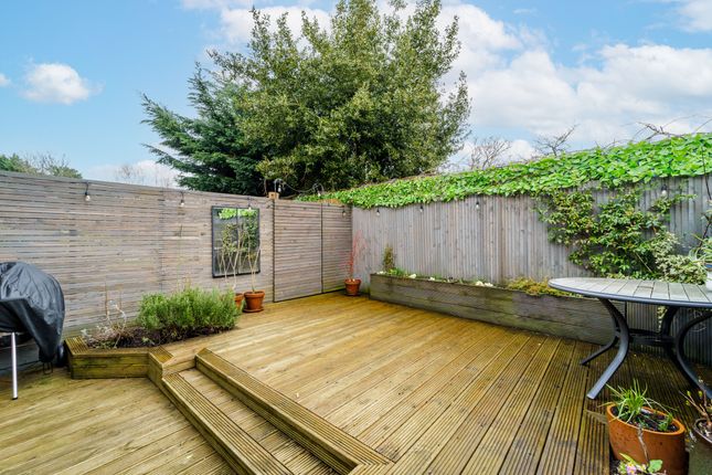 Terraced house for sale in Oakley Close, Church Road, Hanwell, London