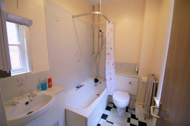Flat 9, Prince of Wales House, Andover Road, Ludgershall photo 4